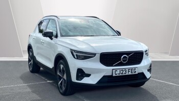 Volvo XC40 2.0 B3P Ultimate Dark 5dr Auto Petrol Estate